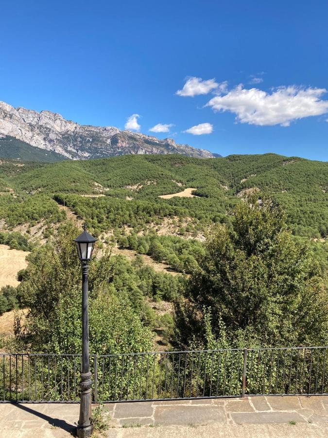 Casa Encuentra, En El Pirineo Al Lado De Ainsa Pension El Pueyo de Araguás Buitenkant foto